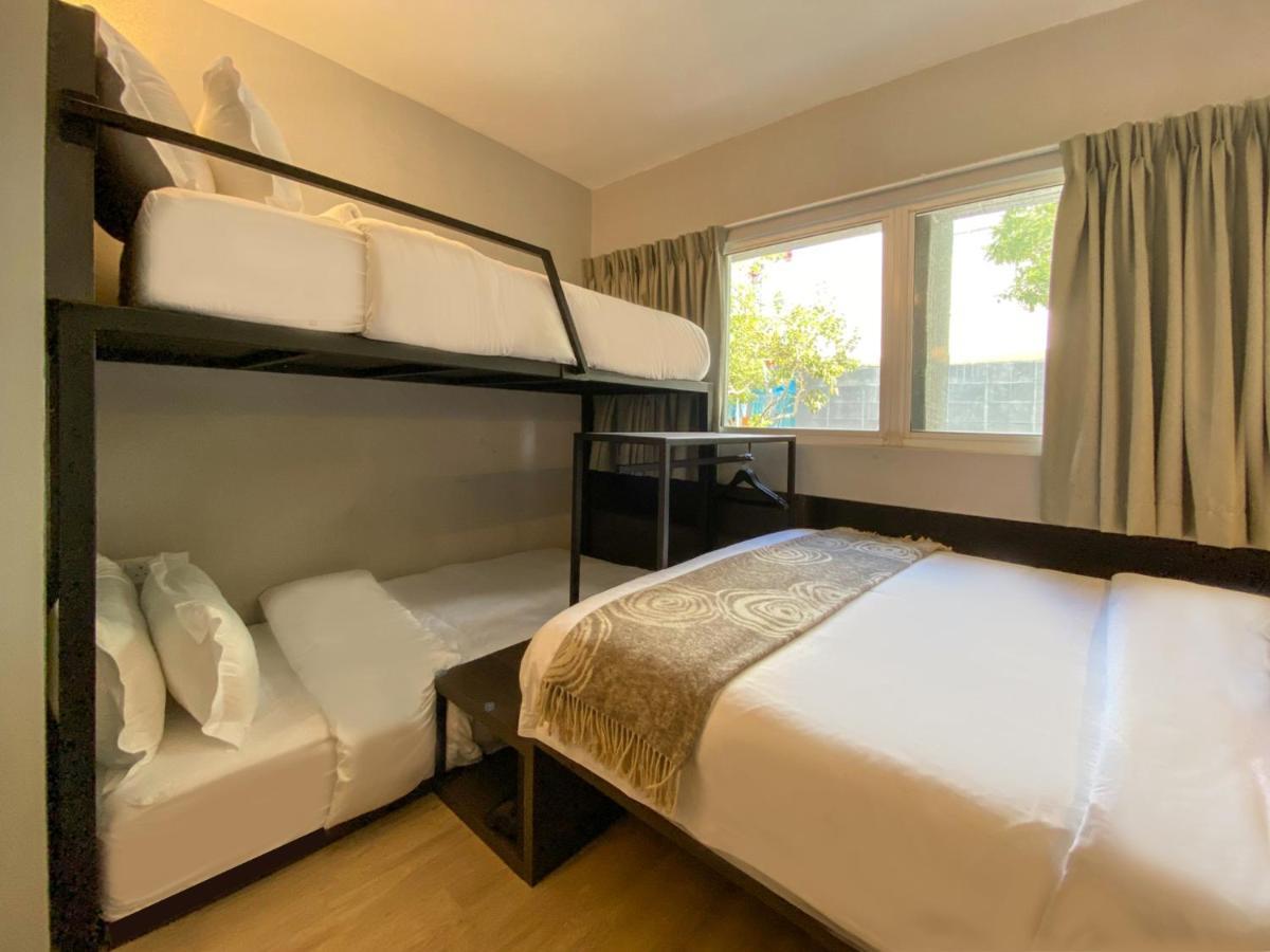เซนต์ ซิกเนเจอร์ บูกิส บีช Hotel สิงคโปร์ ภายนอก รูปภาพ